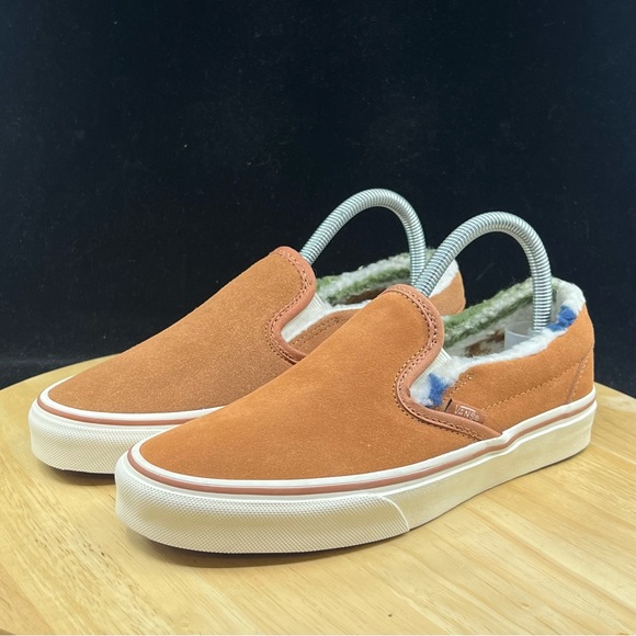 Vans low top slip on Tan/ Aztec print fur lined shoes Womens size 7 - Picture 2 of 10